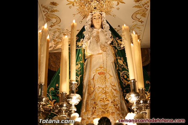 IMPOSICIÓN DE ESCAPULARIOS DE LA COFRDÍA DEL STMO. CRISTO DE LA AGONÍA  Y LA STMA. VIRGEN DE LA ESPERANZA