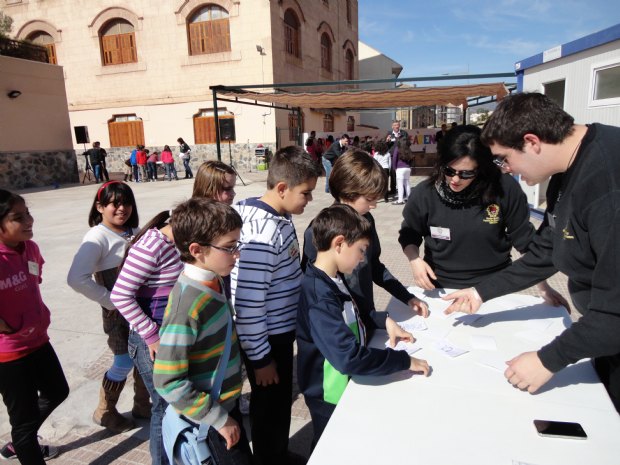 ALREDEDOR DE 150 JÓVENES PARTICIPARON EN LA  “I CONVIVENCIA DE JÓVENES NAZARENOS DE TOTANA”