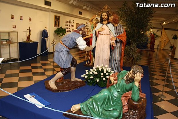 EXPOSICIÓN 50 ANIVERSARIO. HERMANDAD DEL BESO DE JUDAS Y JESÚS TRASPASADO