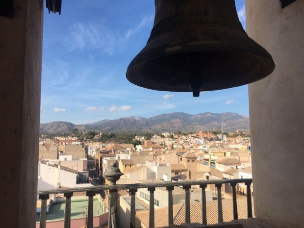 Miembros del Cabildo visitan el Museo de la Torre de la Iglesia de Santiago el Mayor